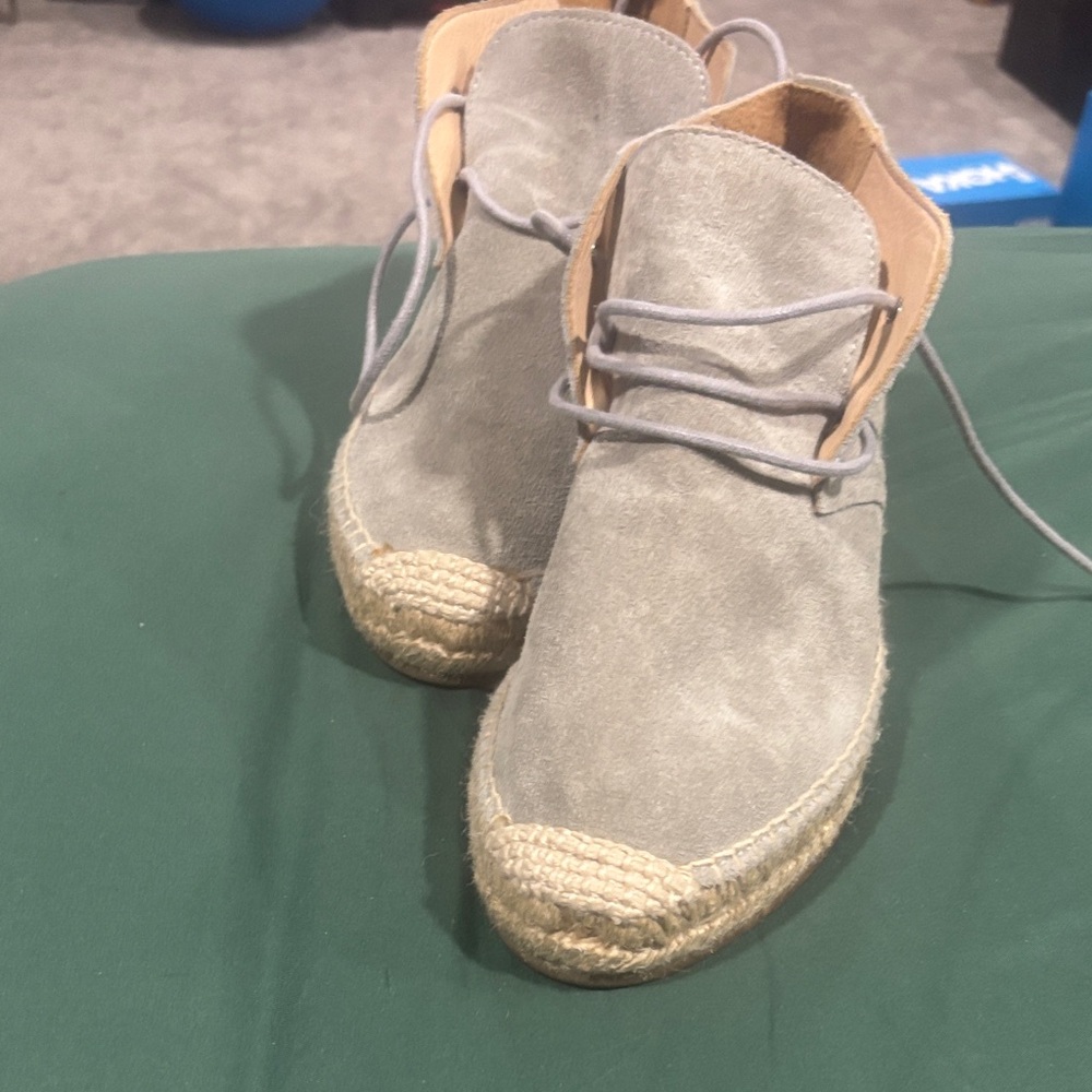 Women Suede Espadrille Chukka Boots in Light Gray NO BOX